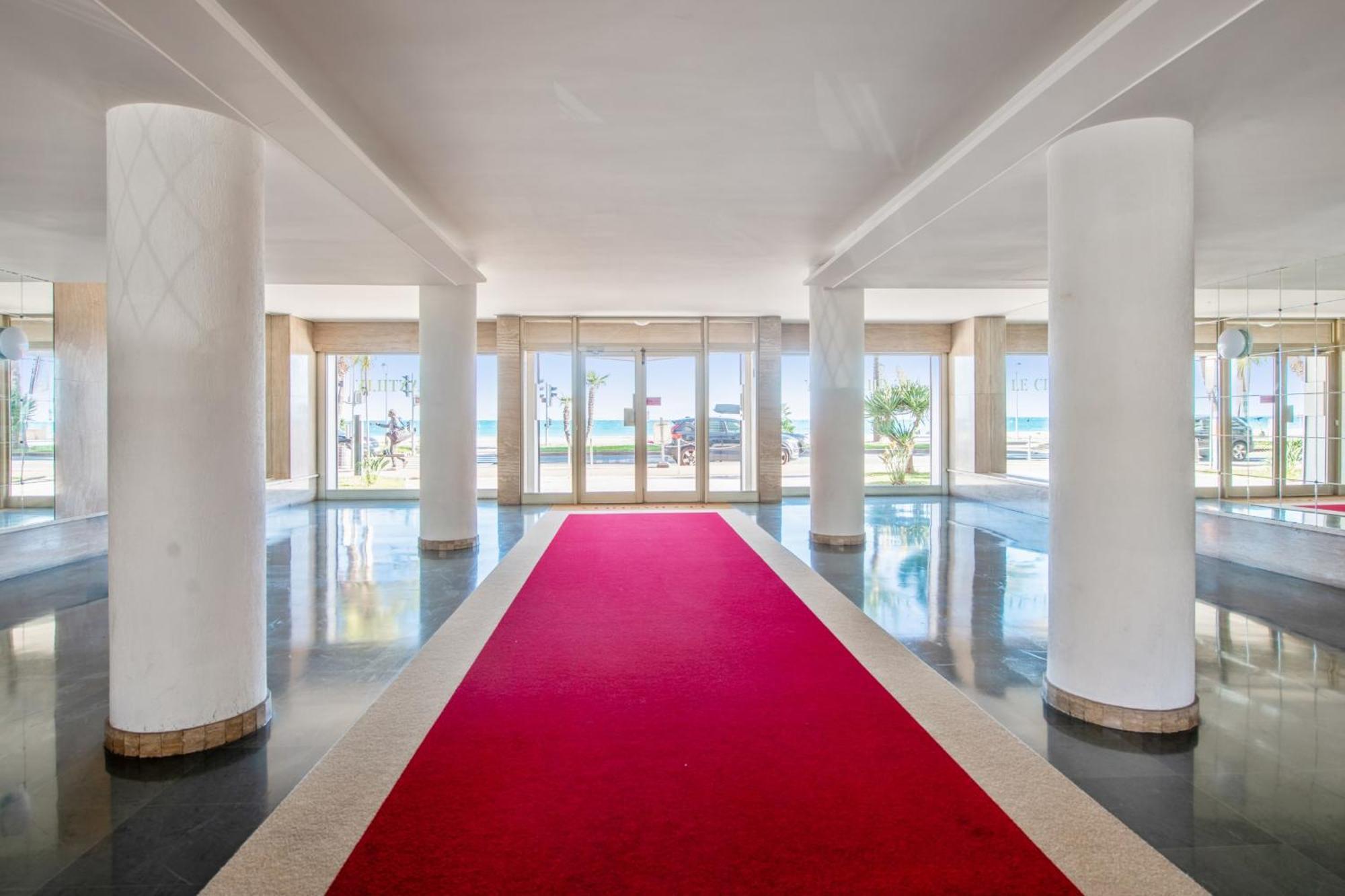 Appartamento Le Balcon Sur La Baie - Welkeys Cagnes-sur-Mer Esterno foto